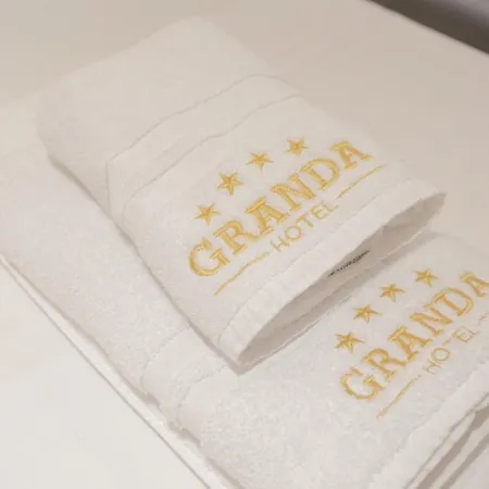 מלון Granda